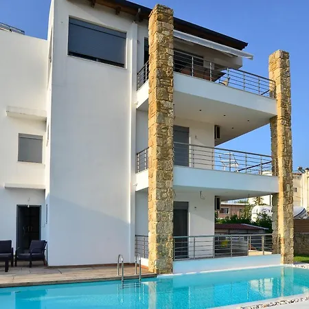 Luxury With Pool 'by Dicar Properties' Apartment *