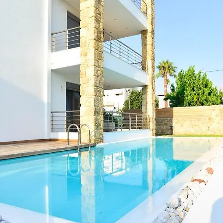 Apartment Luxury With Pool 'by Dicar Properties'