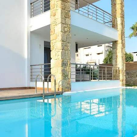 Luxury With Pool 'by Dicar Properties' Διαμέρισμα